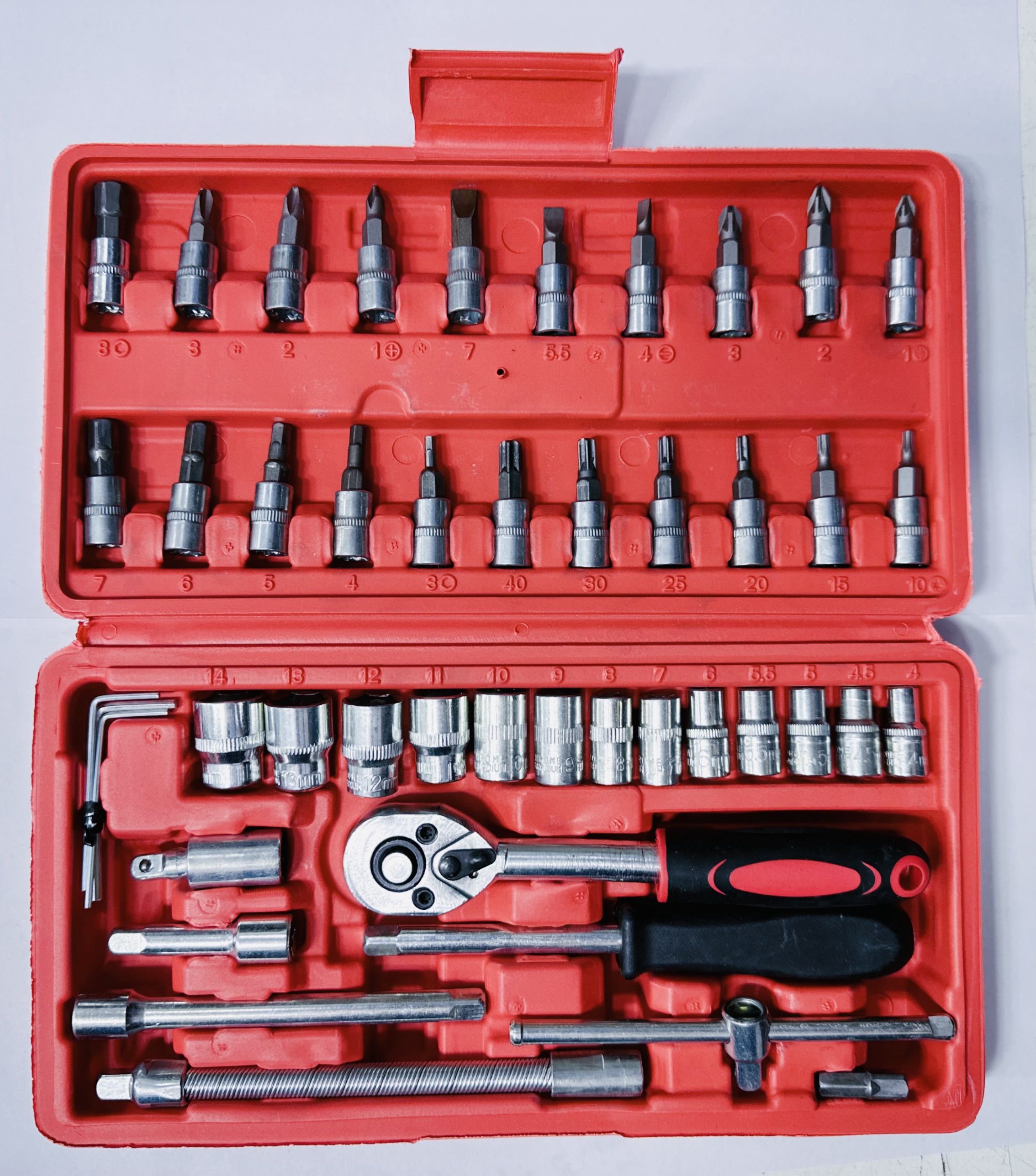 TUBO 46PCS CAJA ROJA