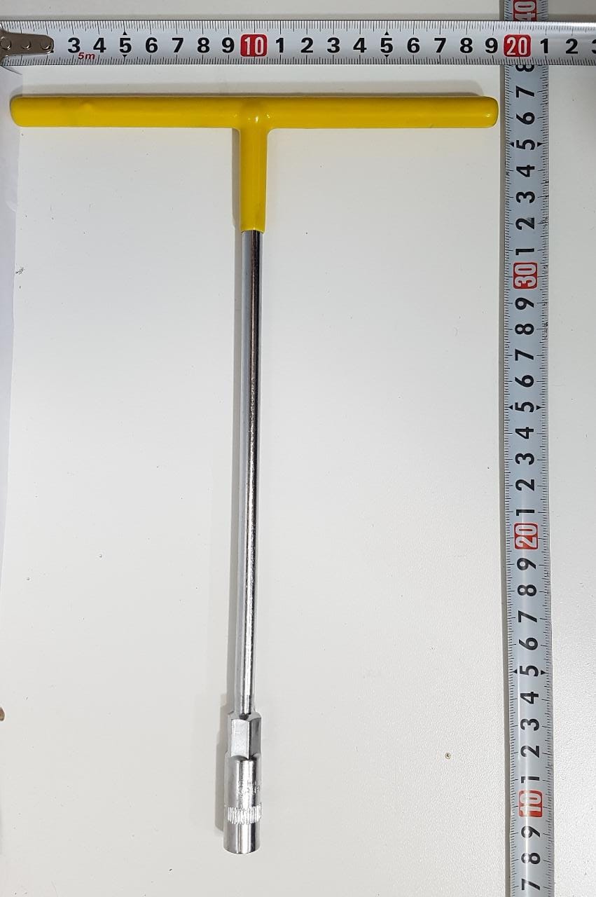 LLAVE T 11