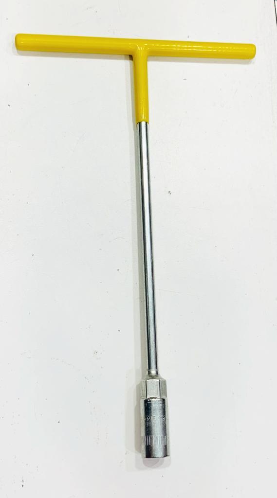 LLAVE T 13MM