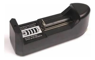 CARGADOR MULTIFUNCION 18650